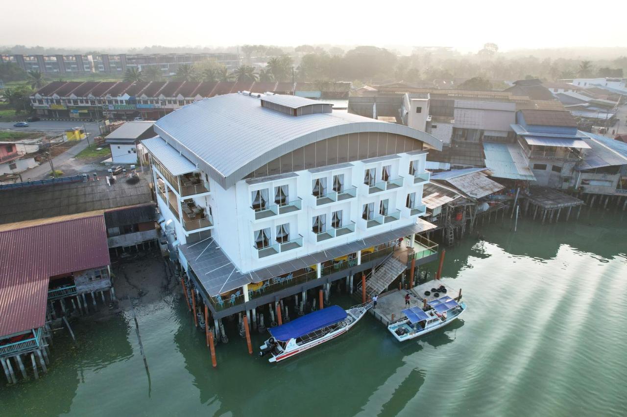 Hotel Le-Shore Kuala Selangor Kültér fotó