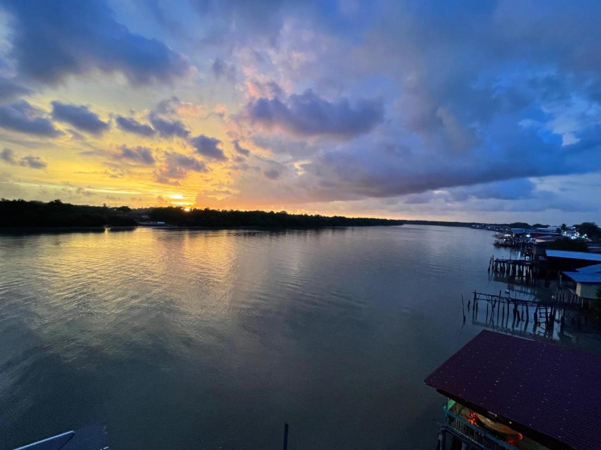 Hotel Le-Shore Kuala Selangor Kültér fotó